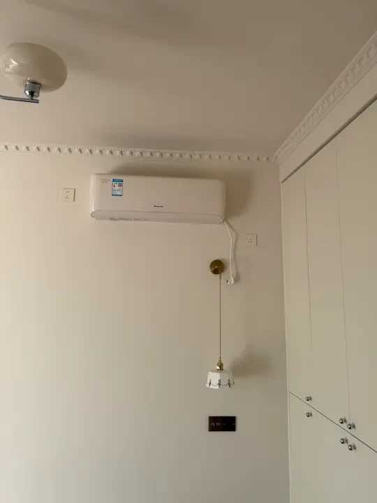 一点一点变美的家~格力云霓安装上墙