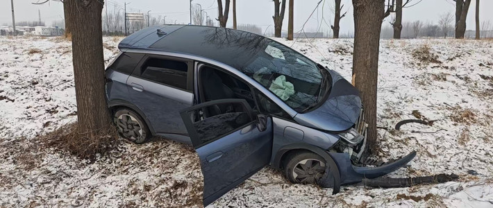 2026年的第一天，出了个车祸，大难不死必有后福，附个过程与总结