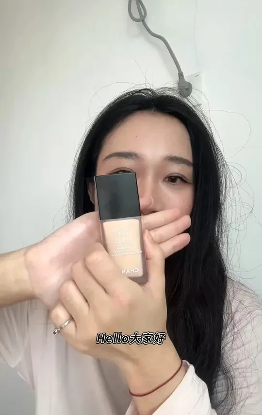 CHANEL 香奈儿柔光持妆粉底液 真实测评