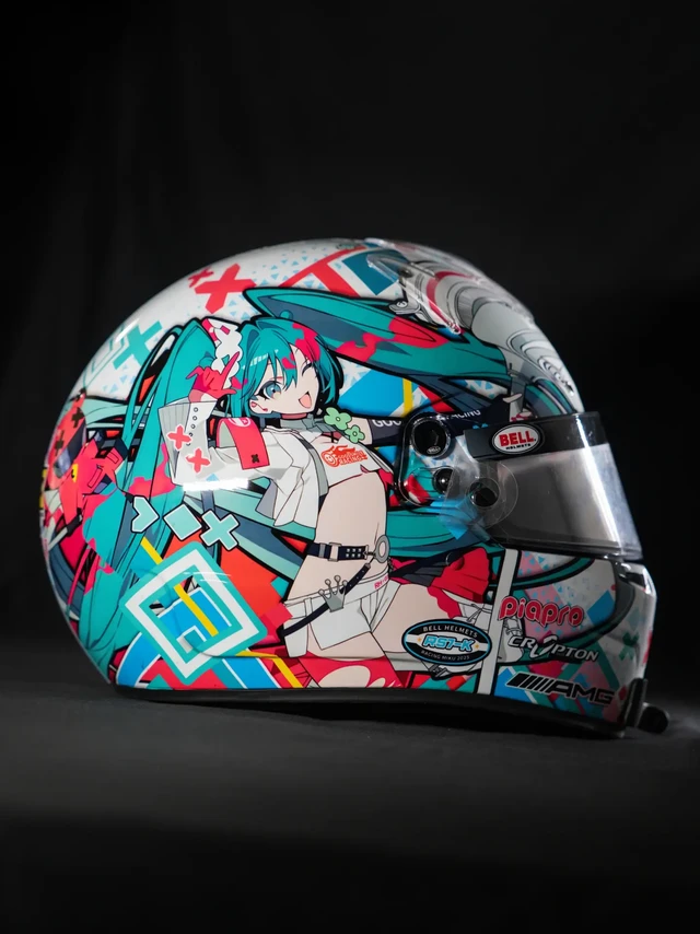 BELL RS7-K 全碳头盔x 2025赛车初音