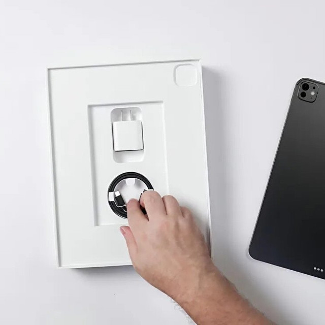 【Too 槽】苹果，你这回总不能说是为了环保吧？