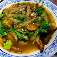开封黄焖鱼：值得专程打卡的早餐，还是被高估的地方小吃？1200+用户观点大碰撞