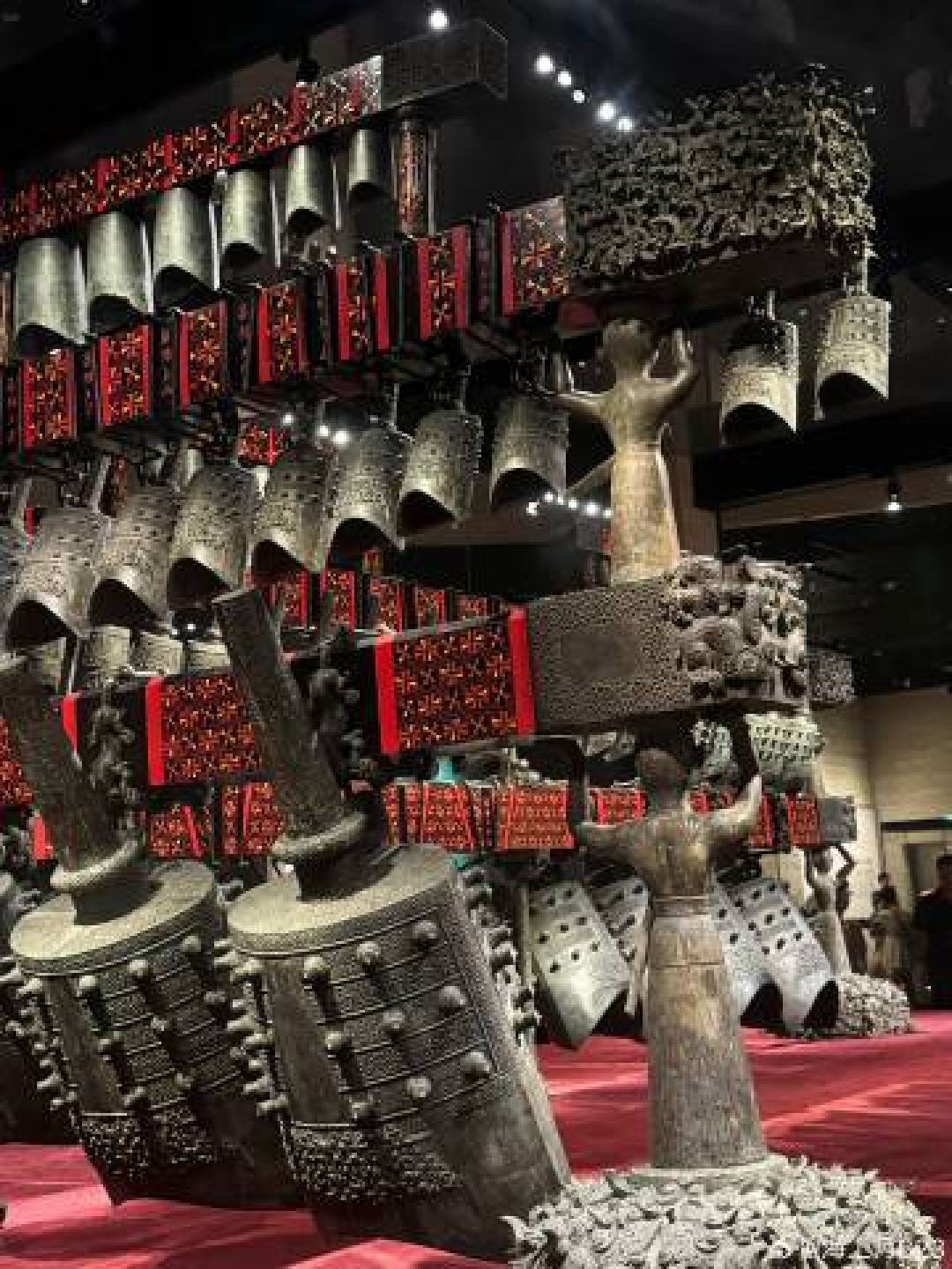 曾侯乙编钟千年回响被唤醒,自带说明书,一钟双音改写世界音乐史