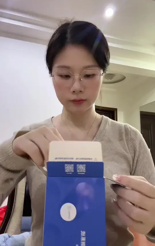 准确度高，一枚可以检测血糖14天#欧态动态血糖仪#糖尿病
