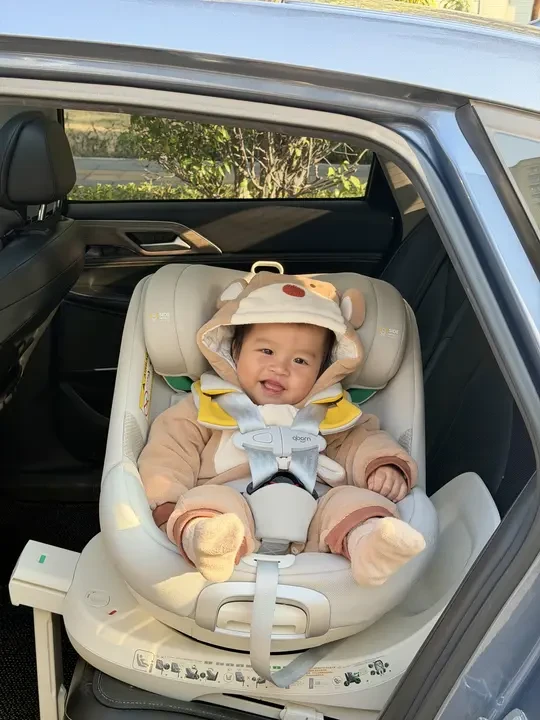 退了3次...终于找到娃爱坐的安全座椅😭