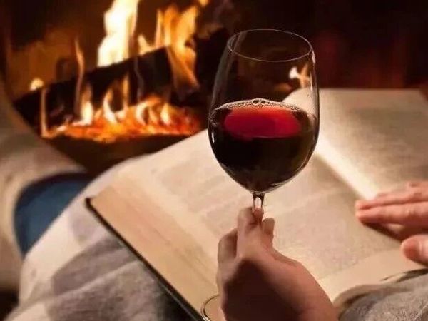 都说喝葡萄酒睡得香，为什么有人喝了却睡不着？