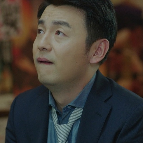 雷佳音的脸是“窝囊废”赛道的天花板？但他的私服挺支棱的