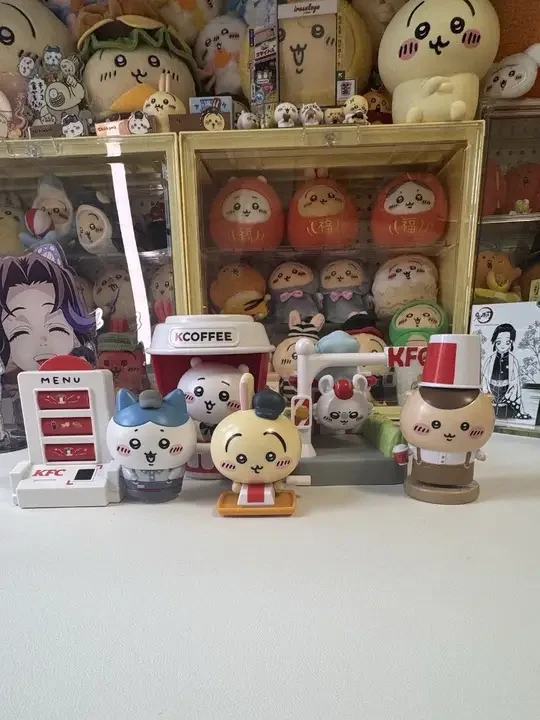 kfc联名玩具测评！！！ #玩具 #kfc #chiikawa #乌萨奇 #萌物