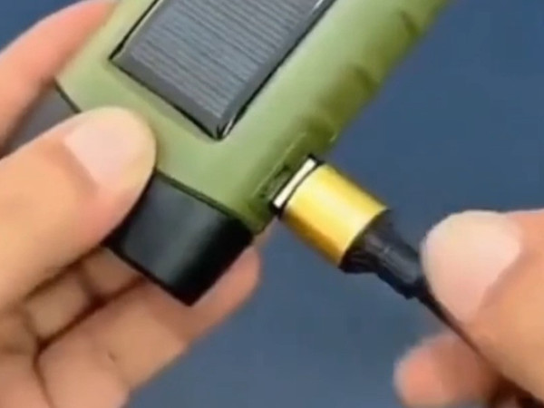 用完它！才知道应急手电还能这么牛