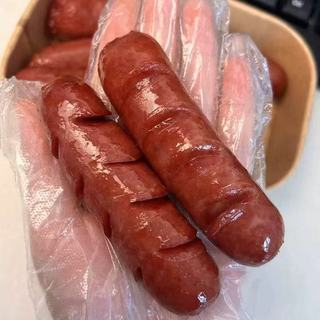 清真党狂喜❗️牧潼世嘉牛肉烤肠一口爆汁，纯肉无添加太香了