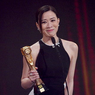 佘诗曼四夺TVB视后创历史新纪录，《新闻女王2》成大赢家