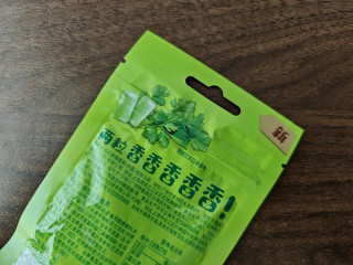 猎奇口味，益达香菜味道的口香糖这你受得了吗
