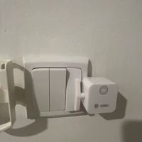 米豆手指机器人｜手机远程关灯+控电梯，科技感拉满的居家神器