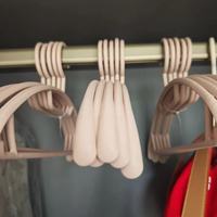 顺艺衣架深度测评｜全屋统一衣架后，衣柜空出半壁江山！