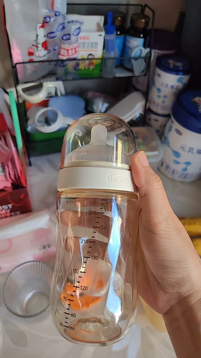 奶瓶