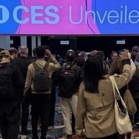 CES 2026揭幕展：AI+硬件大爆发，「深圳军团」成绝对主角