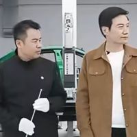 雷军直播拆解小米YU7，亮出中国智造的钢筋铁骨