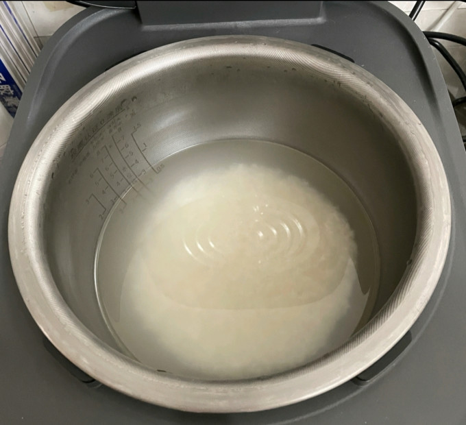 九阳电饭煲