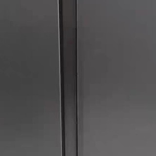 海尔616L冰箱：大容量与嵌入设计