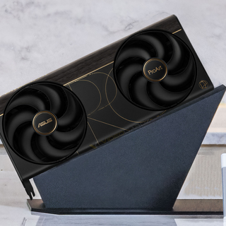 华硕“悄然亮相”RTX 5090 ProArt：双风扇设计
