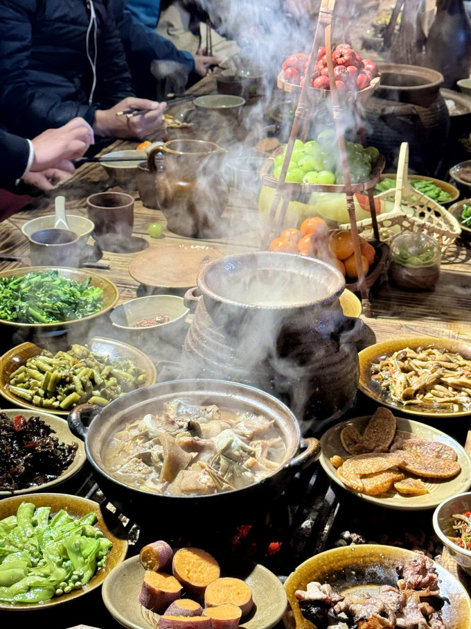 聚会餐饮