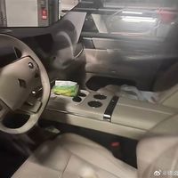 问界M9亲民平替 宝骏华境S内饰曝光：新势力有的基本都配齐