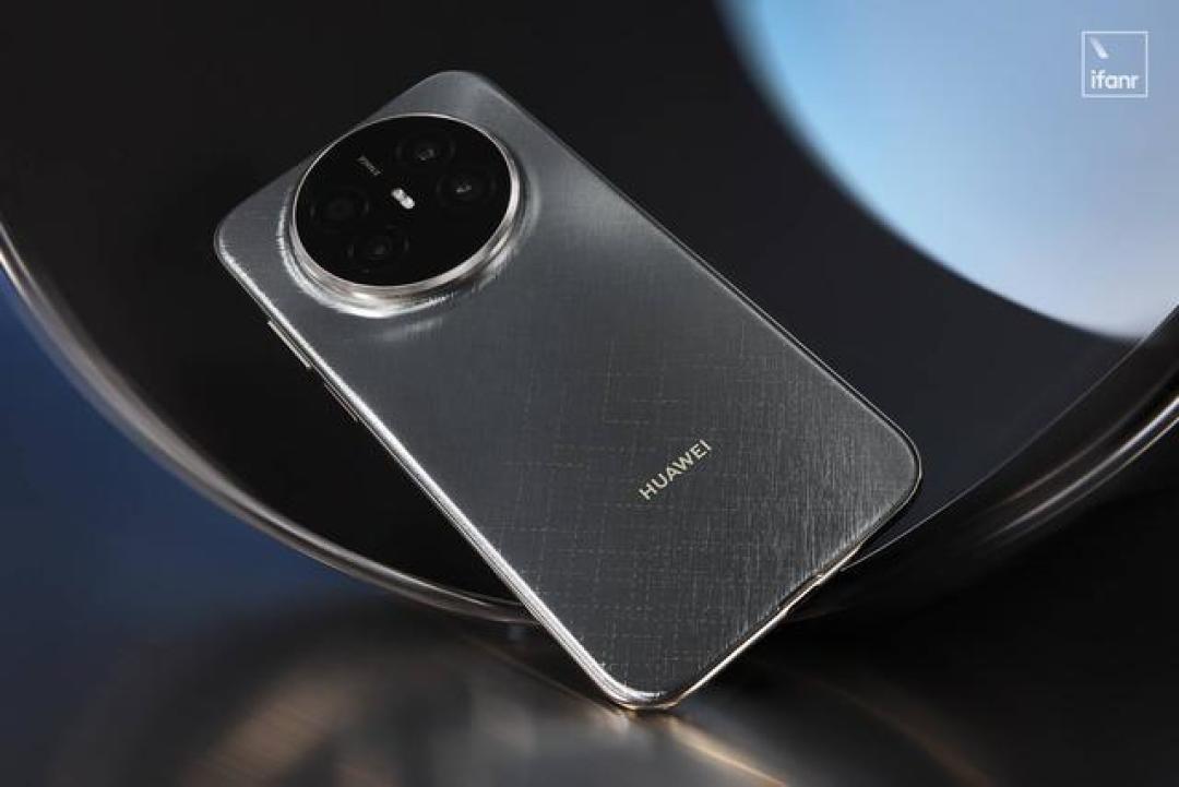 华为Mate70 Air与Pro版对比:选极致轻薄长续航还是全能影像旗舰?