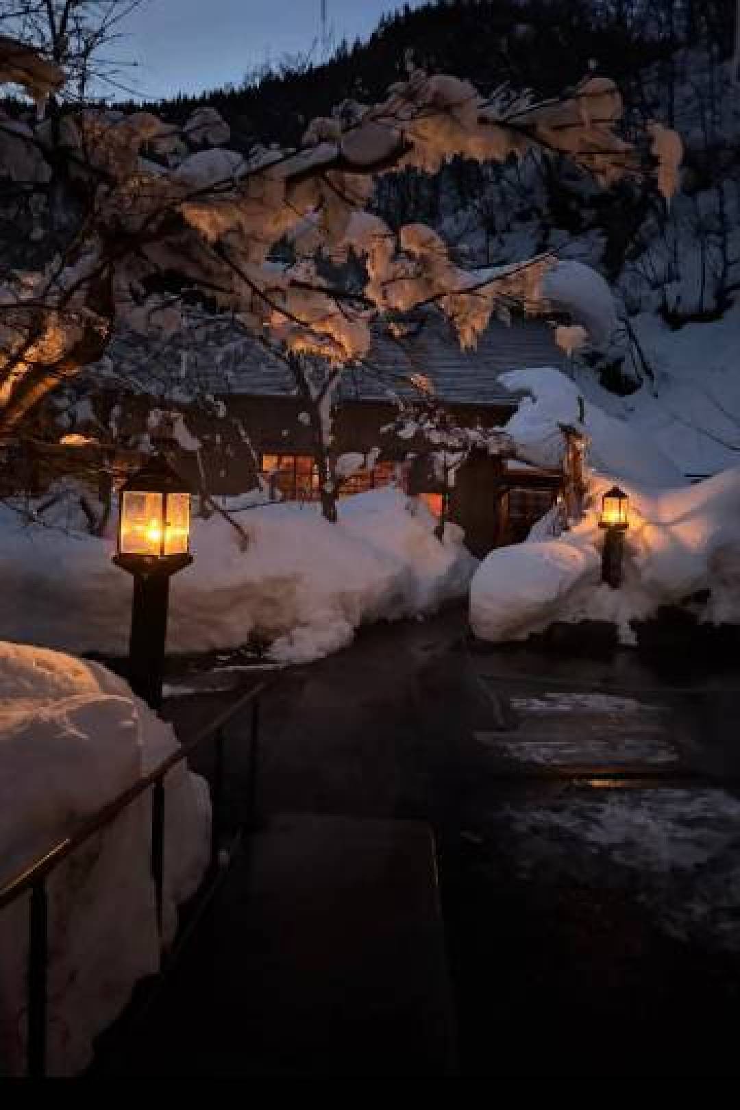 全球泡汤指南:从千年古汤到雪山秘境,这些宝藏温泉值得收藏