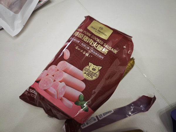 不到1块钱一根的特级猪肉火腿肠比双汇还便宜