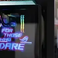 华硕推出ROG首款海景房机箱“幻世神”Cronox、全息“枪神10X”