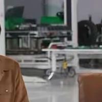 一场重塑信任的“透明风暴”：拆解雷军直播背后的深层逻辑
