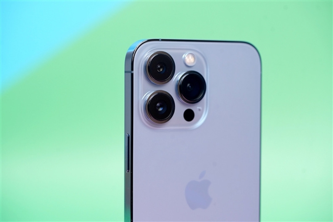 满血复活再战一年！iPhone 13系列半价换电池活动：仅需399元