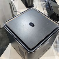 雷神MIX STATION迷你主机亮相：搭载AMD AI Max+ 395处理器