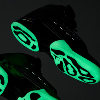 这双会发光的AJ17，价值百万？