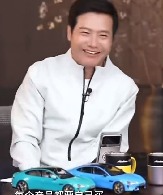 雷军要小米新一代SU7车模遭拒绝：算了  上市以后我自己买