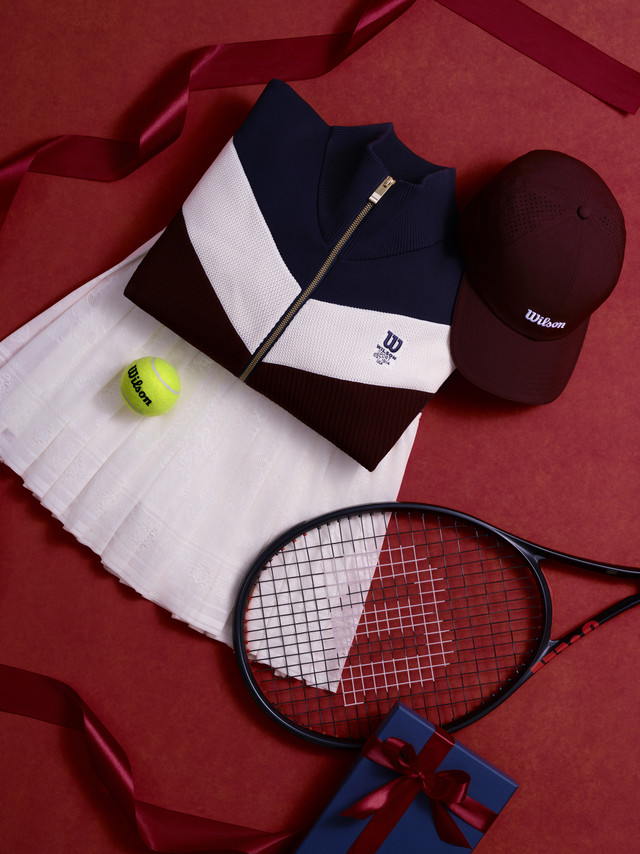 新岁仪式感，立个新年flag用节日心意🎁鼓舞更好的自己Wilson胜势开幕系列陪你奔赴球场，以热爱迎接新年超越自我，以实力直面挑战每一个回合，书写精彩网球新章✨#Wilson# #Wilson威尔胜#