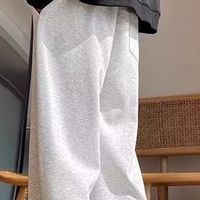 冬日懒人穿搭神器！这条直筒卫裤显瘦又保暖 