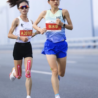 “最快女护士”张水华辞职转型直播带货引热议，62+用户观点全景呈现