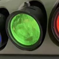 当年26万元的日系投影仪，2.5K分辨率+3个灯泡，二手还卖5万块