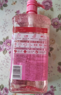 白猫氨基酸护手洗洁精：清洁护家两相宜