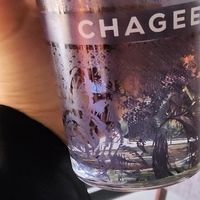 霸王茶姬“手打奶茶”争议事件解析