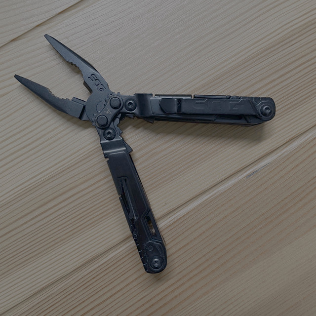 非常实用的 SOG 索格 PP1002 多功能钳