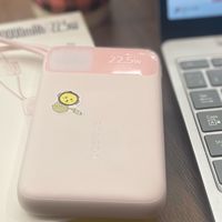 倍思充电宝开箱：70元入手的“猛女粉”能量块，轻薄又实用