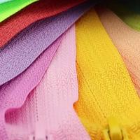 想要服装更加平整美观？看看这款防起拱拉链如何改善服装起拱现象