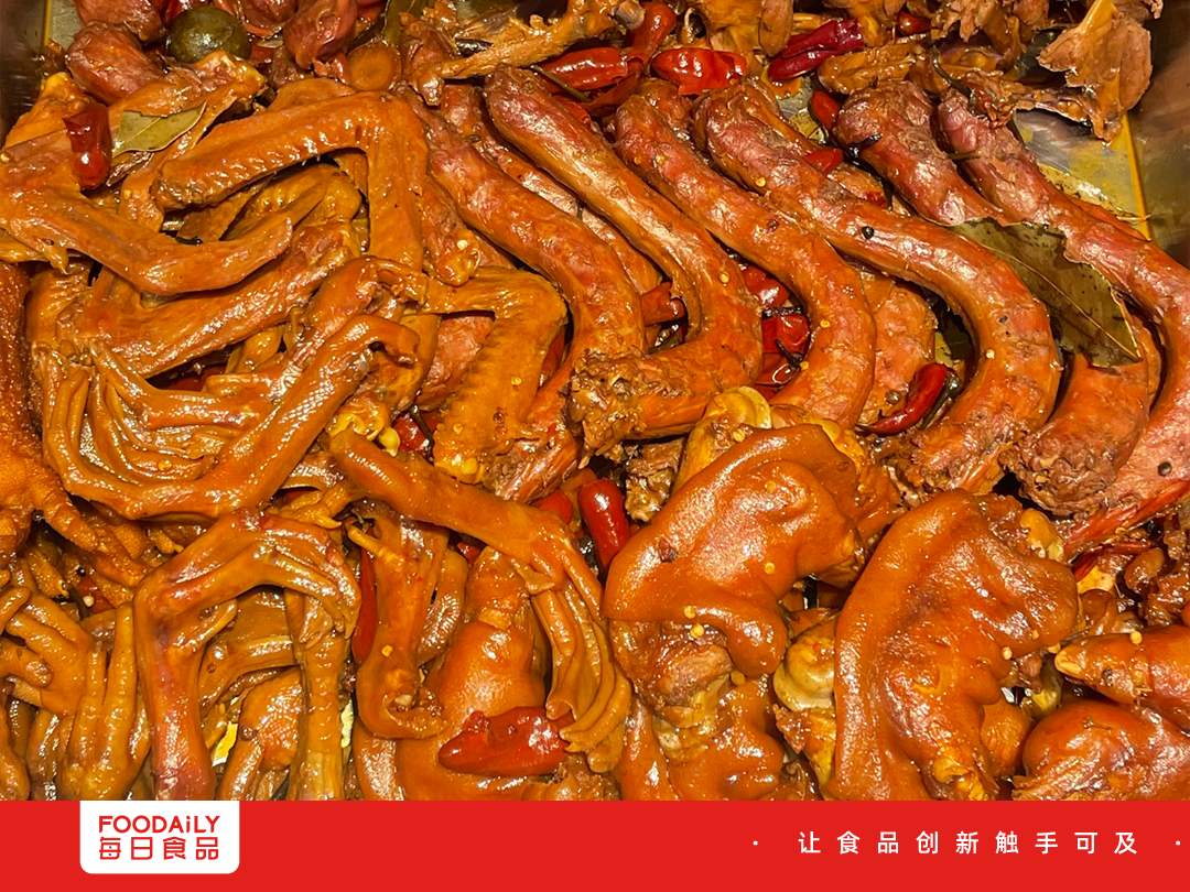向正餐要增量，卤味三雄集体变“热”