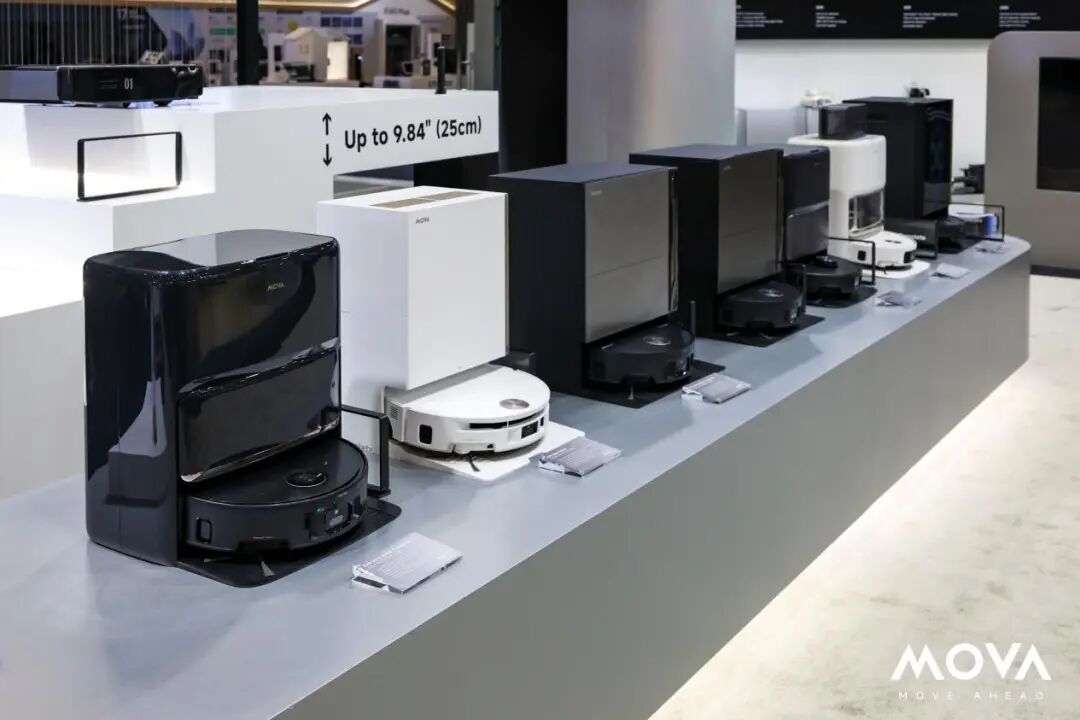 CES 2026 | MOVA的扫地机器人,不光能爬楼还能飞
