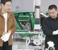 从科技大佬到直播网红：雷军身份转变背后的故事与思考