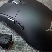 支持网页驱动，升级还很接地气，这波ROG旗舰没毛病！