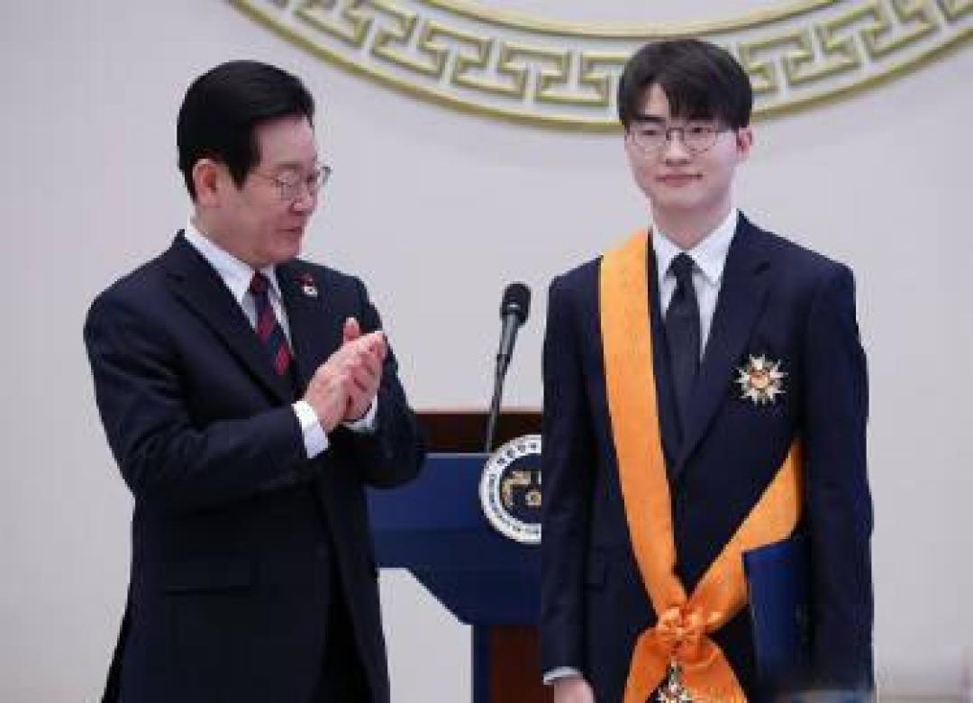 从赛场到殿堂，Faker的每一次登场都是压轴