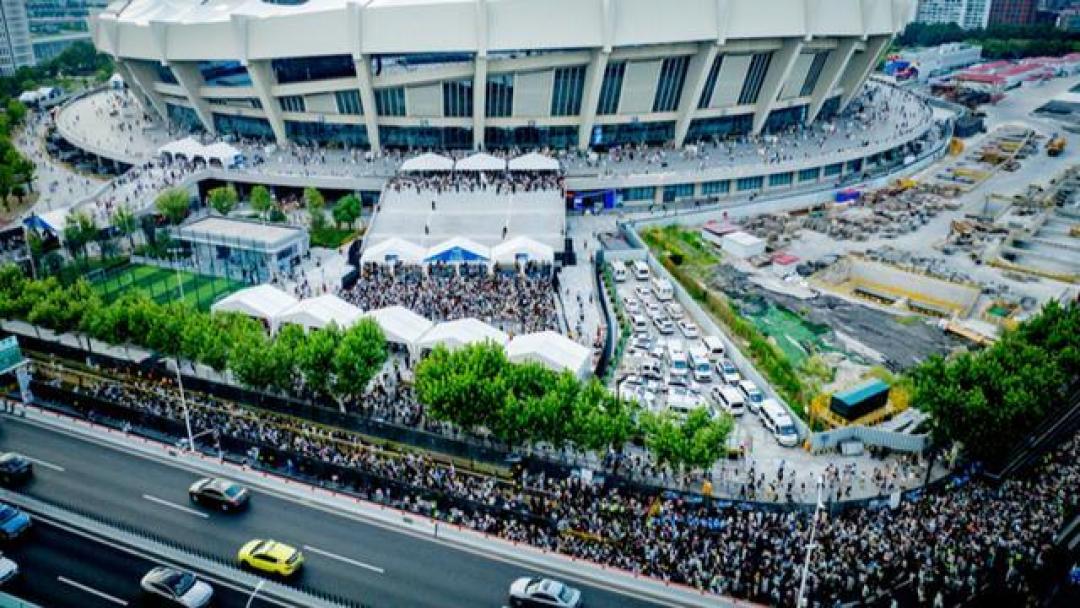 引爆一座城、震撼全网，时代少年团演唱会登顶年度价值之王